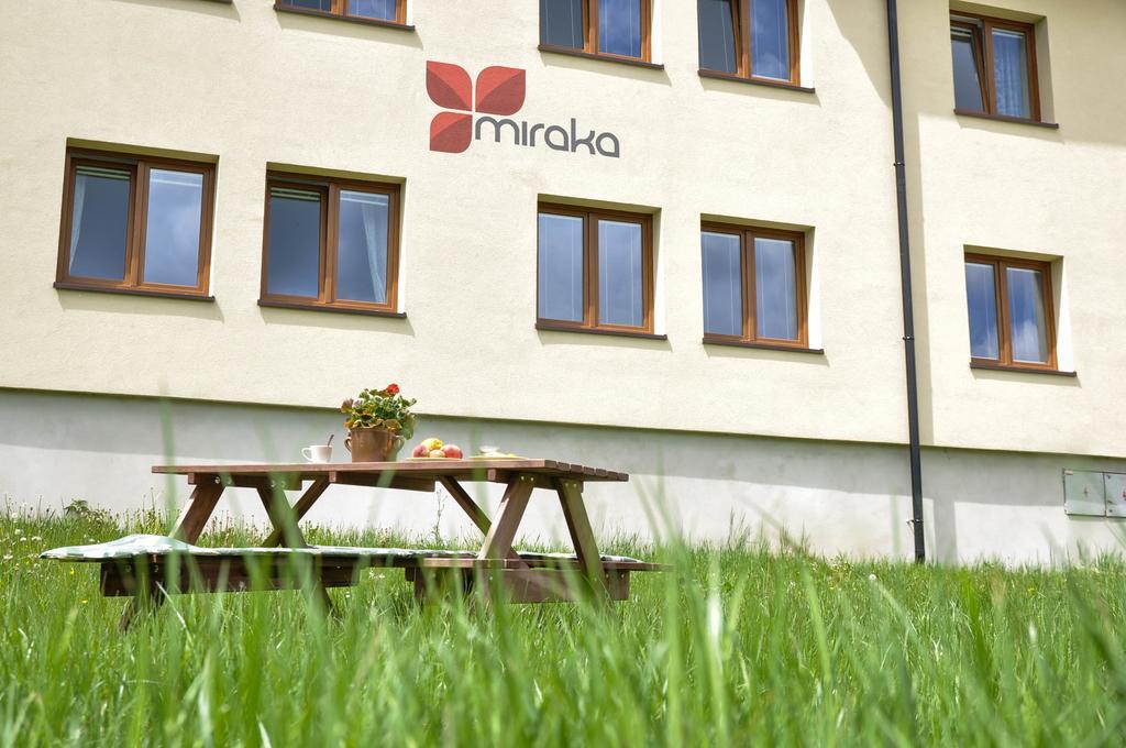 Апартаменты Miraka Липно-над-Влтавой Экстерьер фото